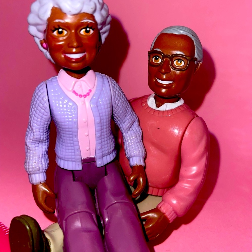 Hasboro playskool african American grandparents grandma grandpa dollhouse set